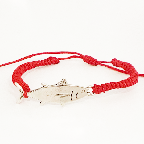 Bracelet Cordon Rouge avec un Thon Argenté
